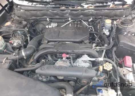 2010 Subaru Outback 2.5I Premium z USA, uszkodzony, nr VIN 4S4BRBCC0A3329101